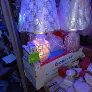 Candeeiro de mesa LED CrystalGlow – Luz de presença decorativa